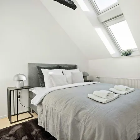 Authentic Midtown شقة